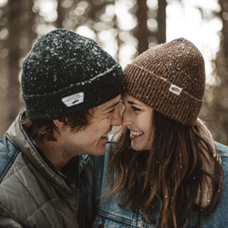 std and herpes dating site couple